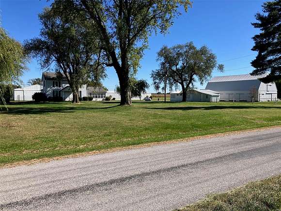 10.4 Acres of Land with Home for Sale in Carlyle, Illinois