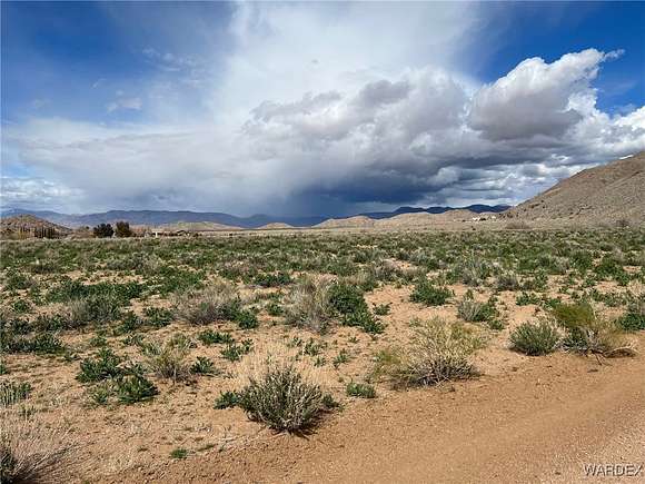 6.99 Acres of Land for Sale in Kingman, Arizona