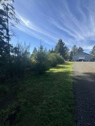 1.32 Acres of Residential Land for Sale in Astoria, Oregon