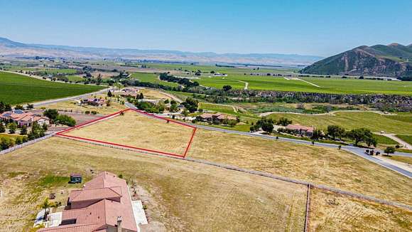 2.5 Acres of Residential Land with Home for Sale in Greenfield, California