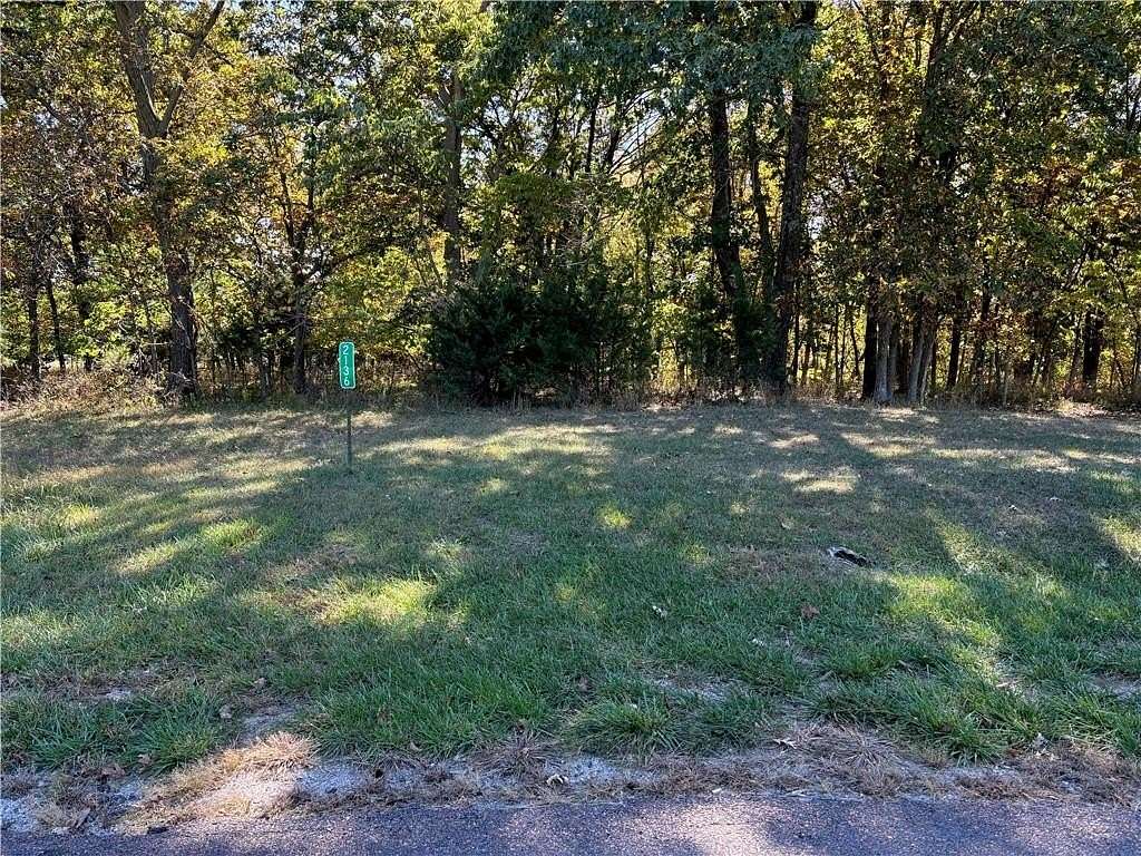 0.41 Acres of Residential Land for Sale in Gallatin, Missouri