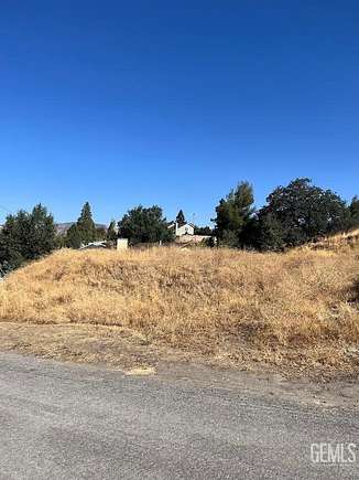 0.32 Acres of Residential Land for Sale in Tehachapi, California