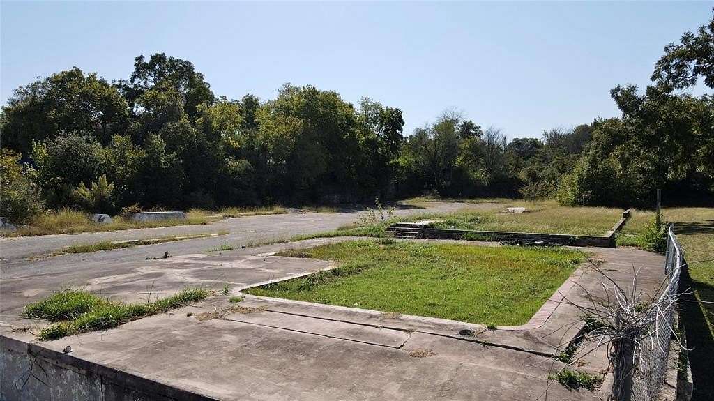 1.093 Acres of Commercial Land for Sale in Weatherford, Texas