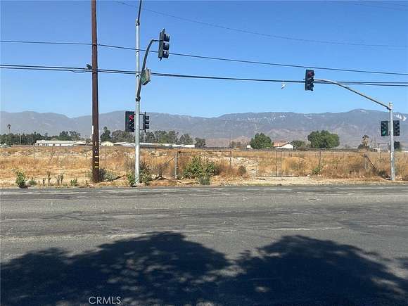 3.99 Acres of Land for Sale in San Bernardino, California