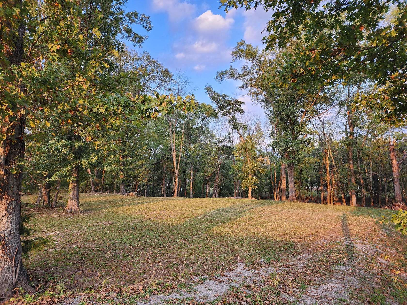 1.31 Acres of Residential Land for Sale in Hartsville, Tennessee