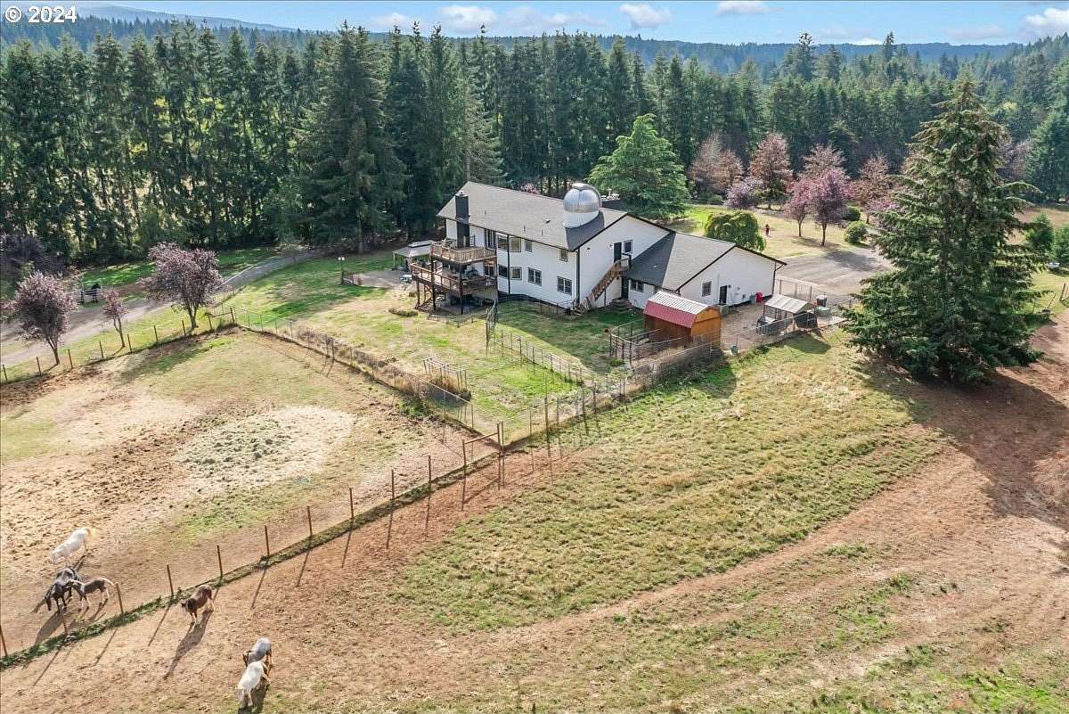 20 Acres of Agricultural Land with Home for Sale in Estacada, Oregon