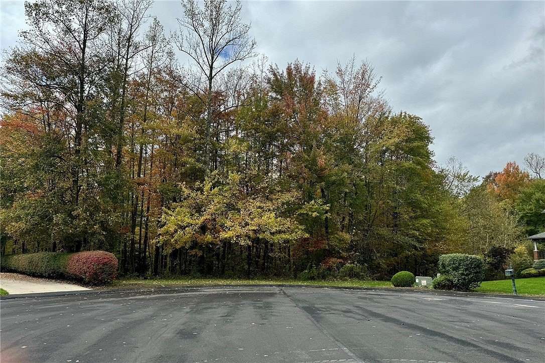 1.04 Acres of Residential Land for Sale in Neshannock Township, Pennsylvania