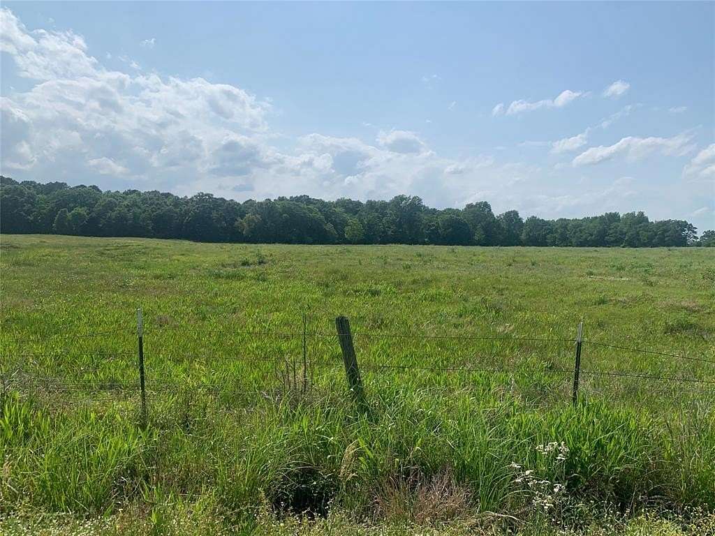 13.93 Acres of Land for Sale in Mount Pleasant, Texas