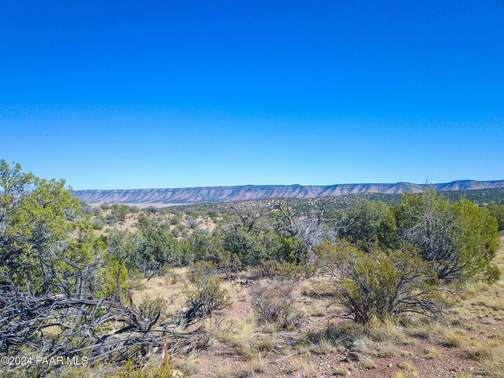 2.27 Acres of Residential Land for Sale in Seligman, Arizona