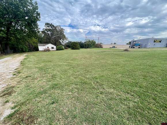 1.04 Acres of Mixed-Use Land for Sale in Mountain Home, Arkansas