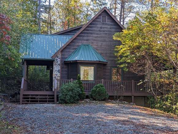 2.29 Acres of Residential Land with Home for Sale in Hiawassee, Georgia