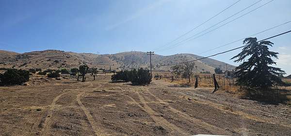10 Acres of Land for Sale in Palmdale, California