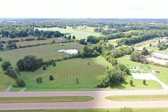 6 Acres of Mixed-Use Land for Sale in Gleason, Tennessee