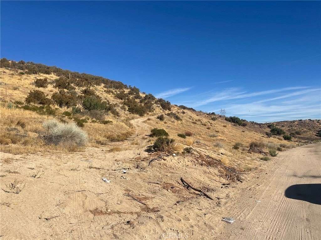 5 Acres of Residential Land for Sale in Hesperia, California