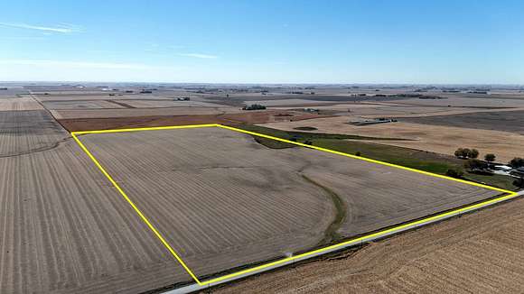 74 Acres of Agricultural Land for Auction in Waterloo, Iowa