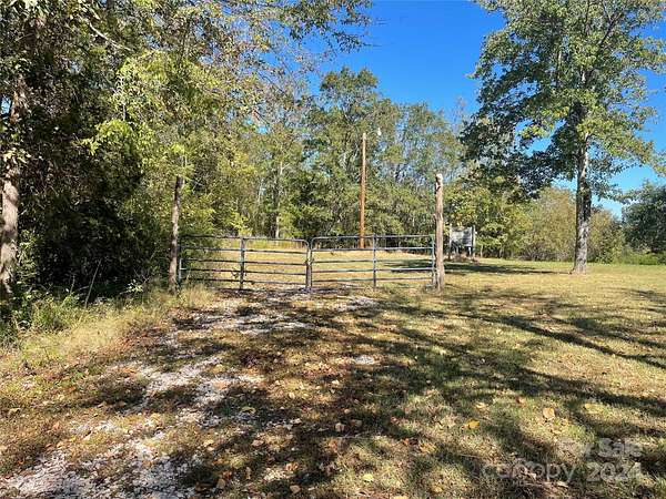 15.7 Acres of Land for Sale in Sharon, South Carolina