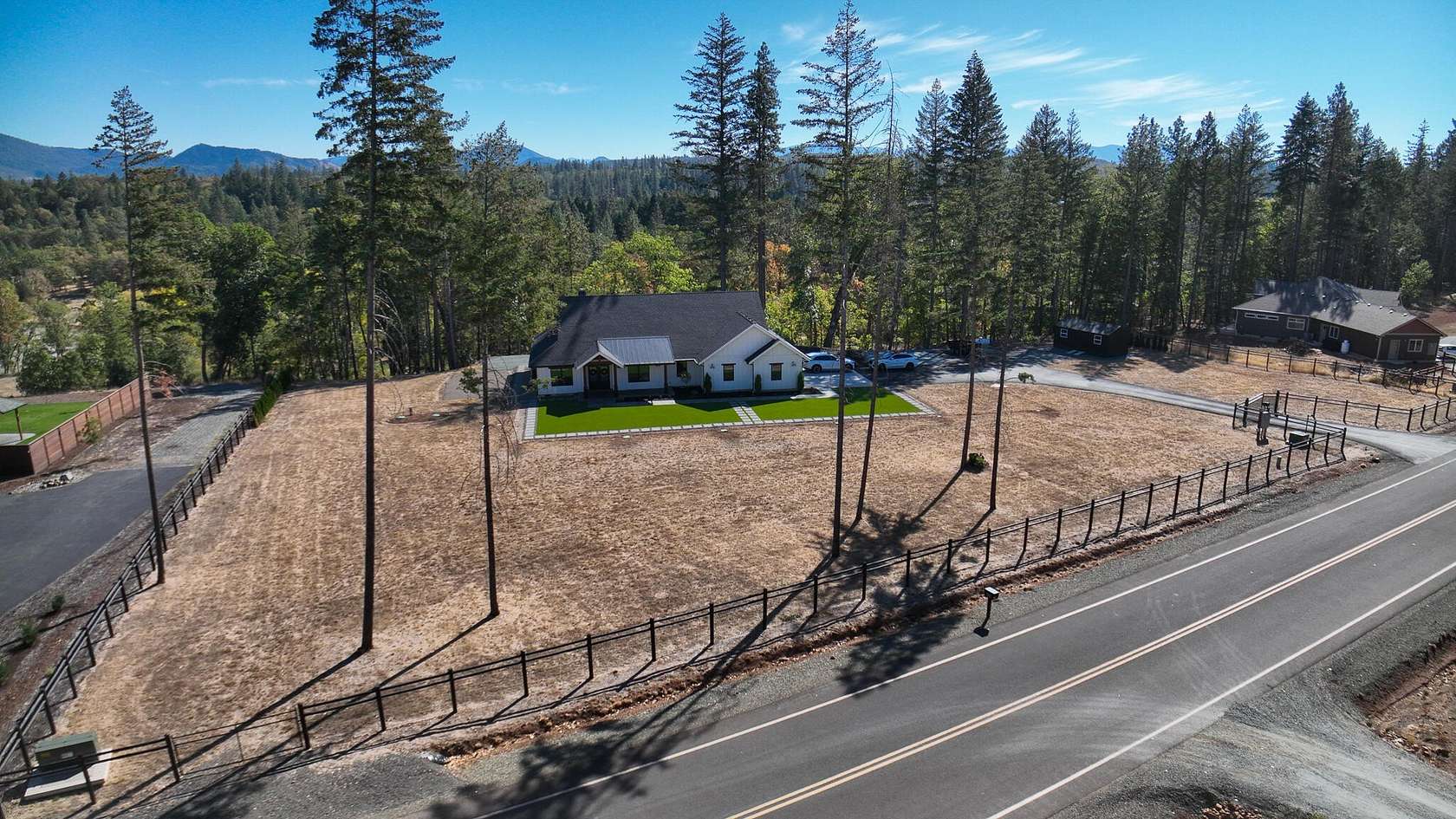 2.62 Acres of Residential Land with Home for Sale in Merlin, Oregon