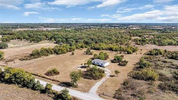 5.281 Acres of Residential Land with Home for Sale in Sulphur, Oklahoma