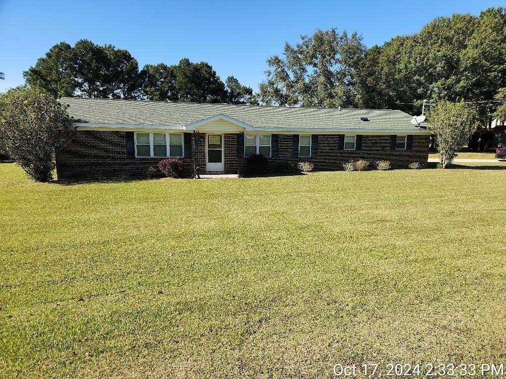 2.5 Acres of Residential Land with Home for Sale in Dothan, Alabama