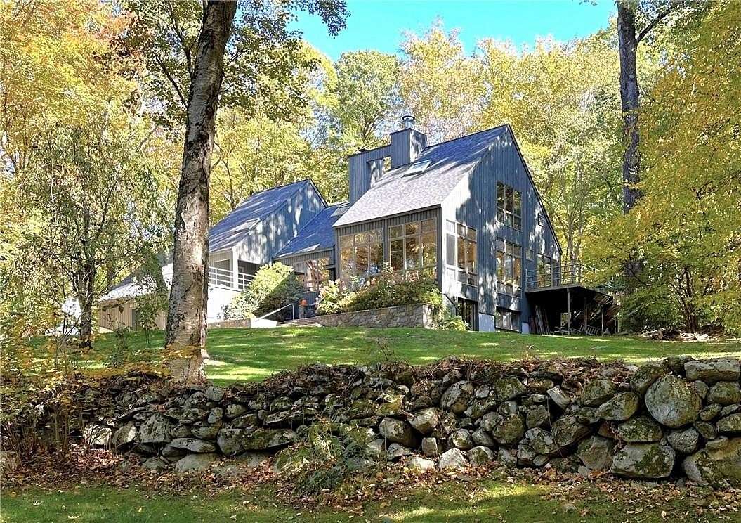 2.57 Acres of Residential Land with Home for Sale in Carmel, New York