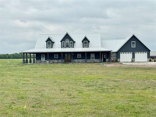 4.5 Acres of Residential Land with Home for Sale in Pryor, Oklahoma