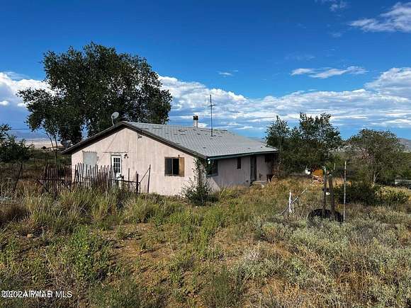 3.56 Acres of Residential Land with Home for Sale in Dewey-Humboldt, Arizona