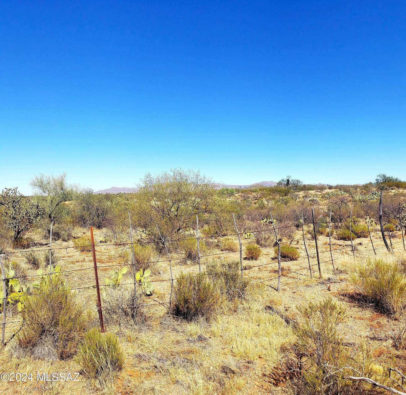 37.18 Acres of Recreational Land for Sale in Saddle Brooke, Arizona