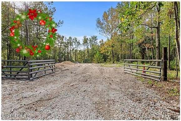 9.14 Acres of Residential Land for Sale in Jacksonville, Florida