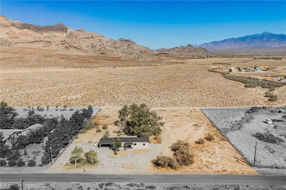 2.1 Acres of Residential Land with Home for Sale in Pahrump, Nevada