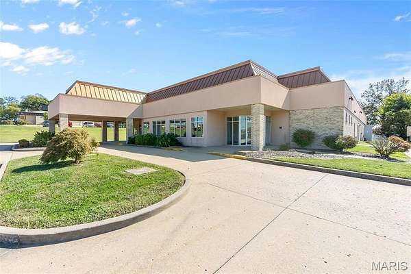 2.7 Acres of Improved Commercial Land for Sale in Cape Girardeau, Missouri