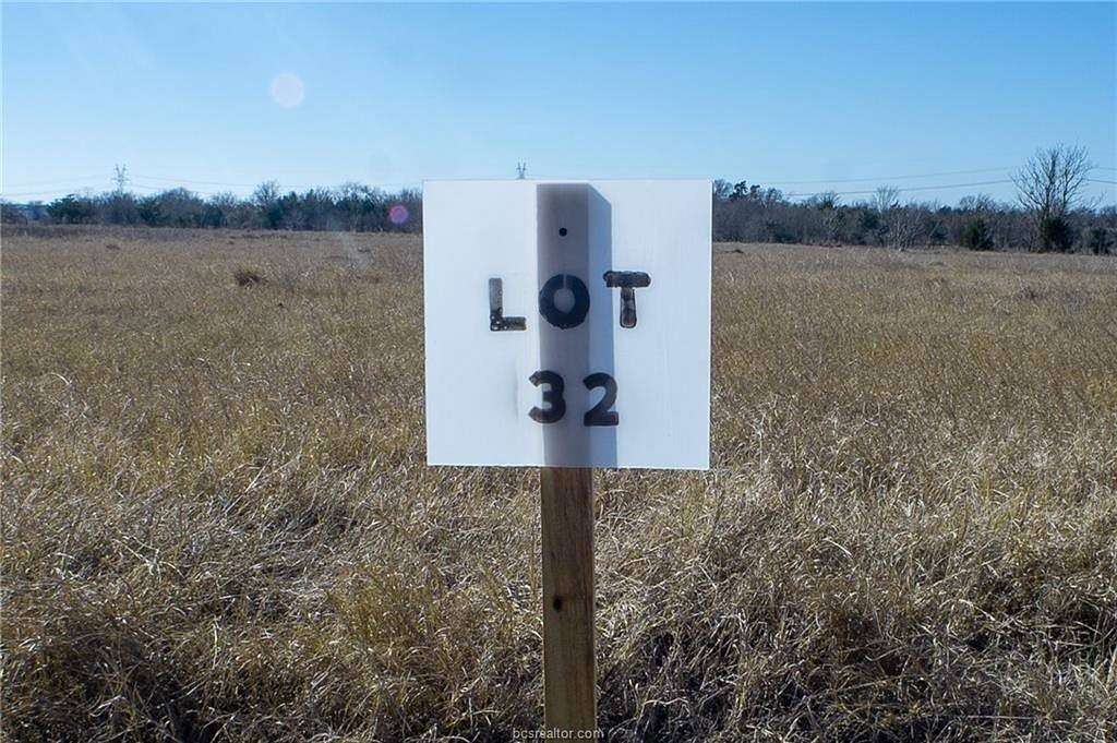 1.01 Acres of Residential Land for Sale in Bryan, Texas