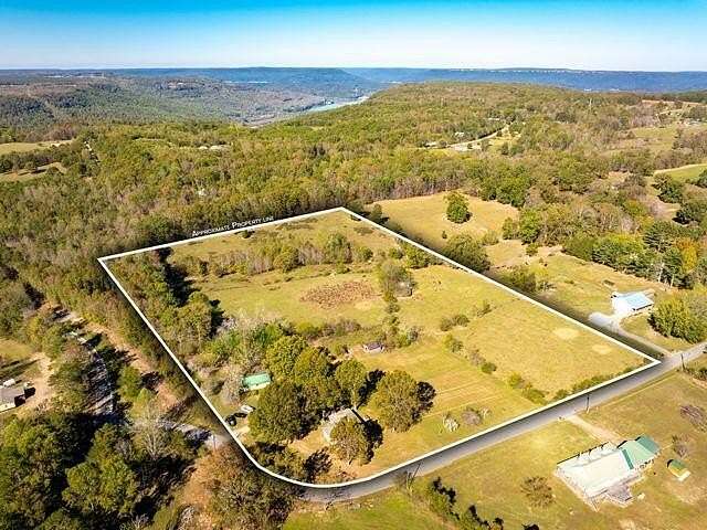 14 Acres of Land with Home for Sale in Trenton, Georgia