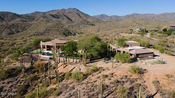 14.76 Acres of Land with Home for Sale in Carefree, Arizona