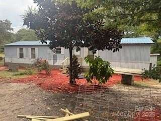 2 Acres of Residential Land with Home for Sale in Mount Croghan, South Carolina