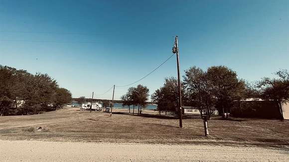 1.97 Acres of Residential Land for Sale in Corsicana, Texas