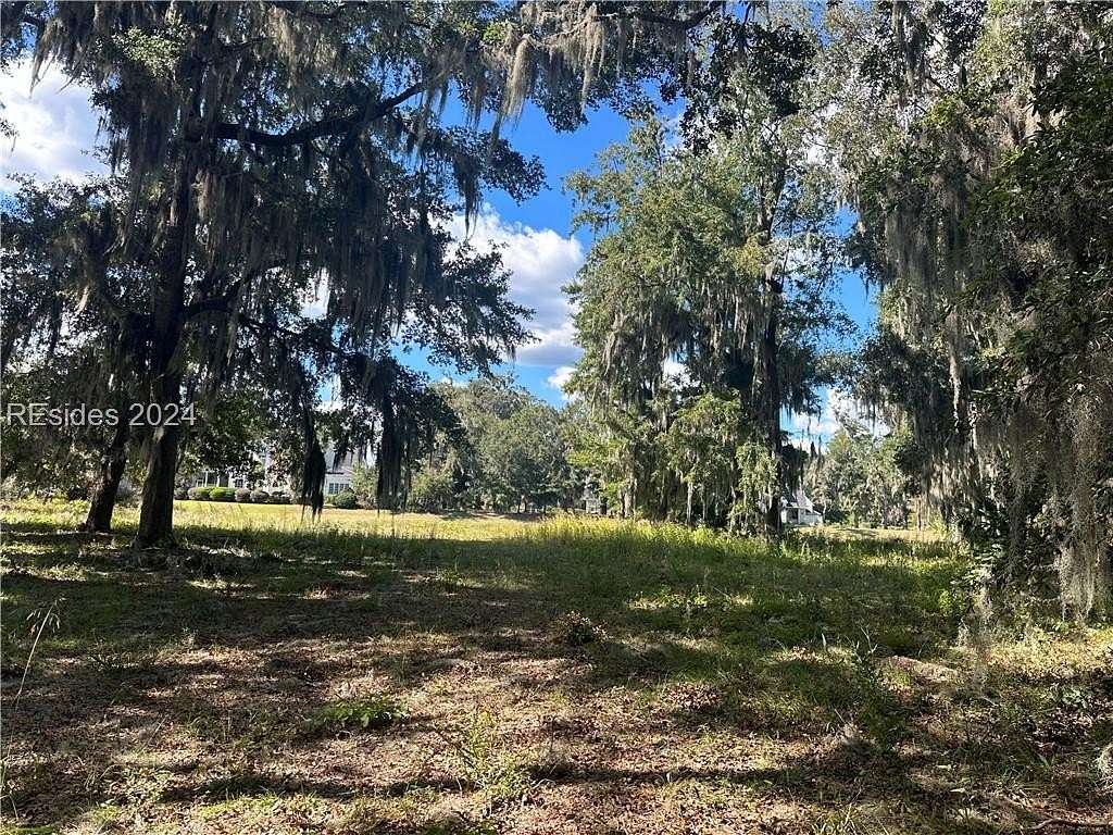 0.589 Acres of Land for Sale in Bluffton, South Carolina