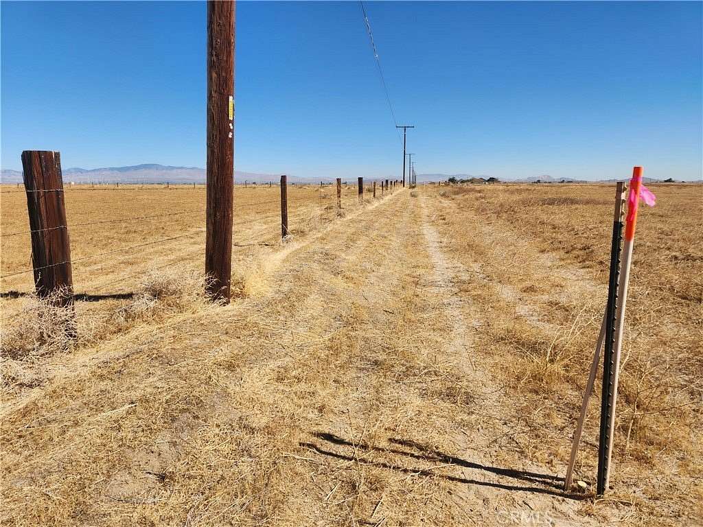 1.251 Acres of Residential Land for Sale in Lancaster, California