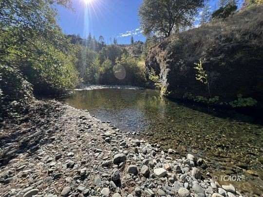 7 Acres of Residential Land with Home for Sale in Junction City, California