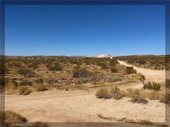 10 Acres of Land for Sale in Rosamond, California