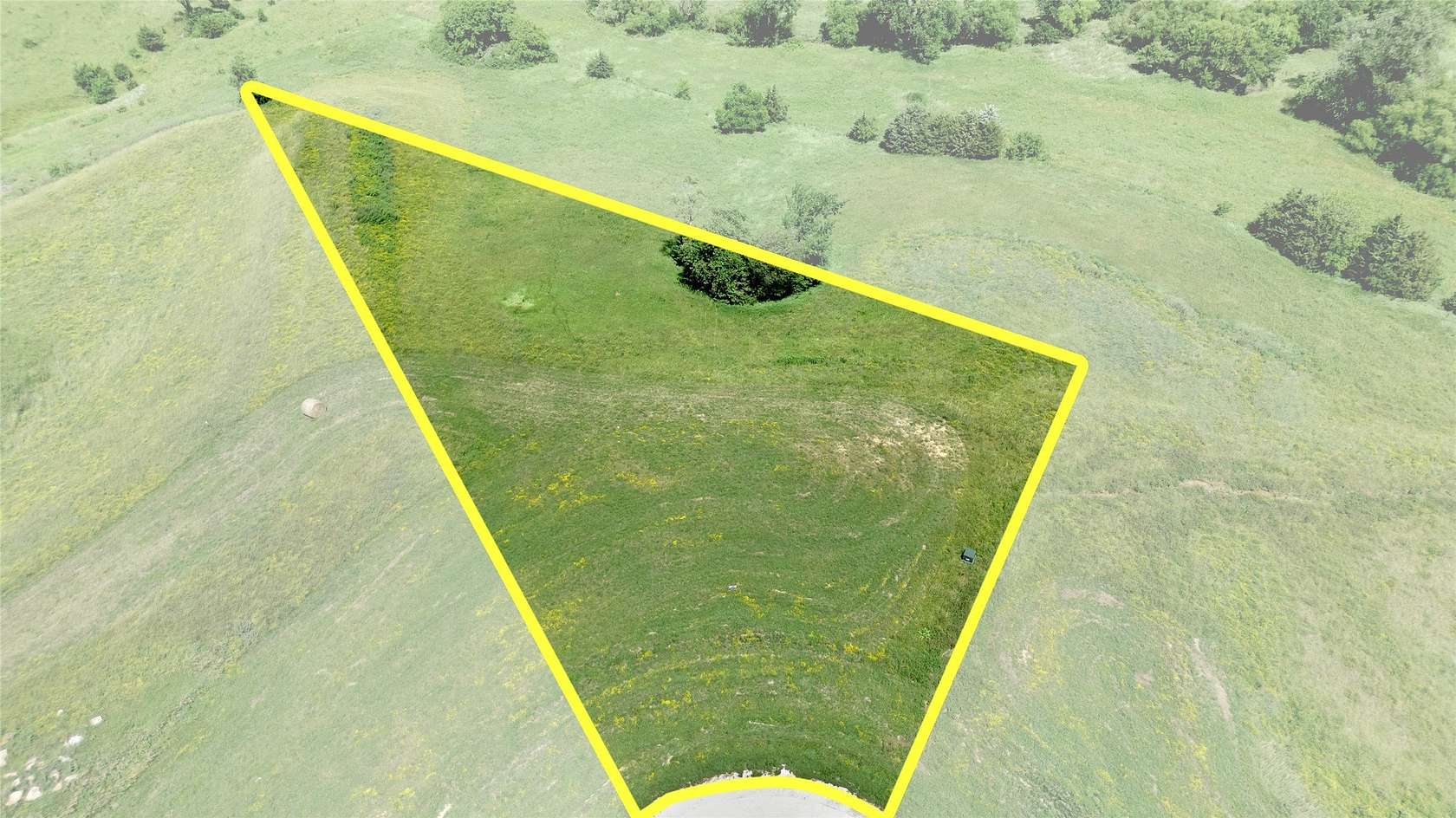 3.1 Acres of Residential Land for Sale in Winterset, Iowa