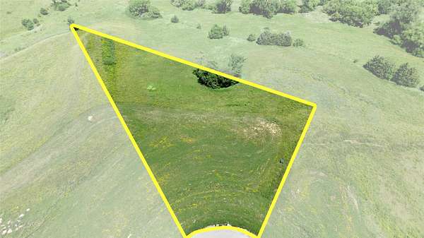 3.1 Acres of Residential Land for Sale in Winterset, Iowa