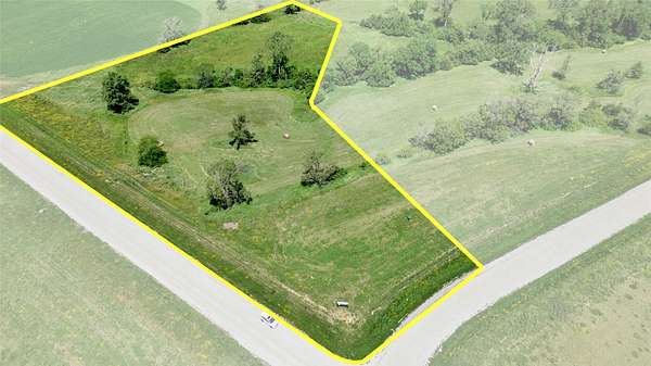 3.76 Acres of Residential Land for Sale in Winterset, Iowa