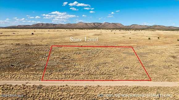 1.05 Acres of Residential Land for Sale in Paulden, Arizona