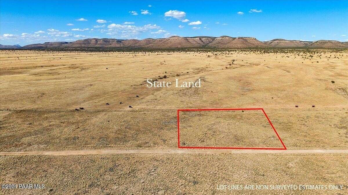 1.05 Acres of Residential Land for Sale in Paulden, Arizona