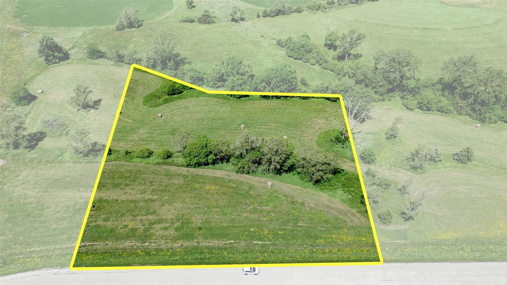 3.4 Acres of Residential Land for Sale in Winterset, Iowa