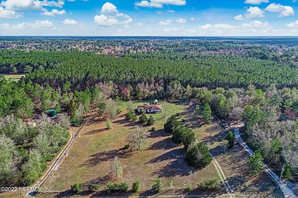 40 Acres of Recreational Land with Home for Sale in Middleburg, Florida