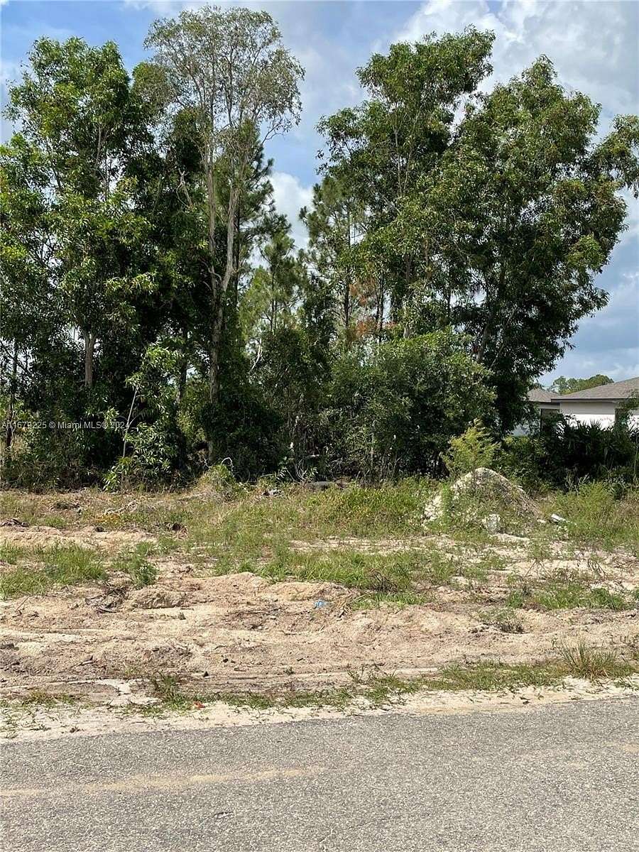 0.25 Acres of Residential Land for Sale in Fort Myers, Florida