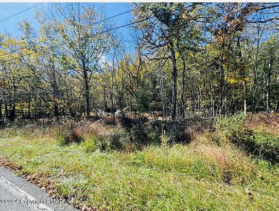 0.34 Acres of Residential Land for Sale in Bushkill, Pennsylvania