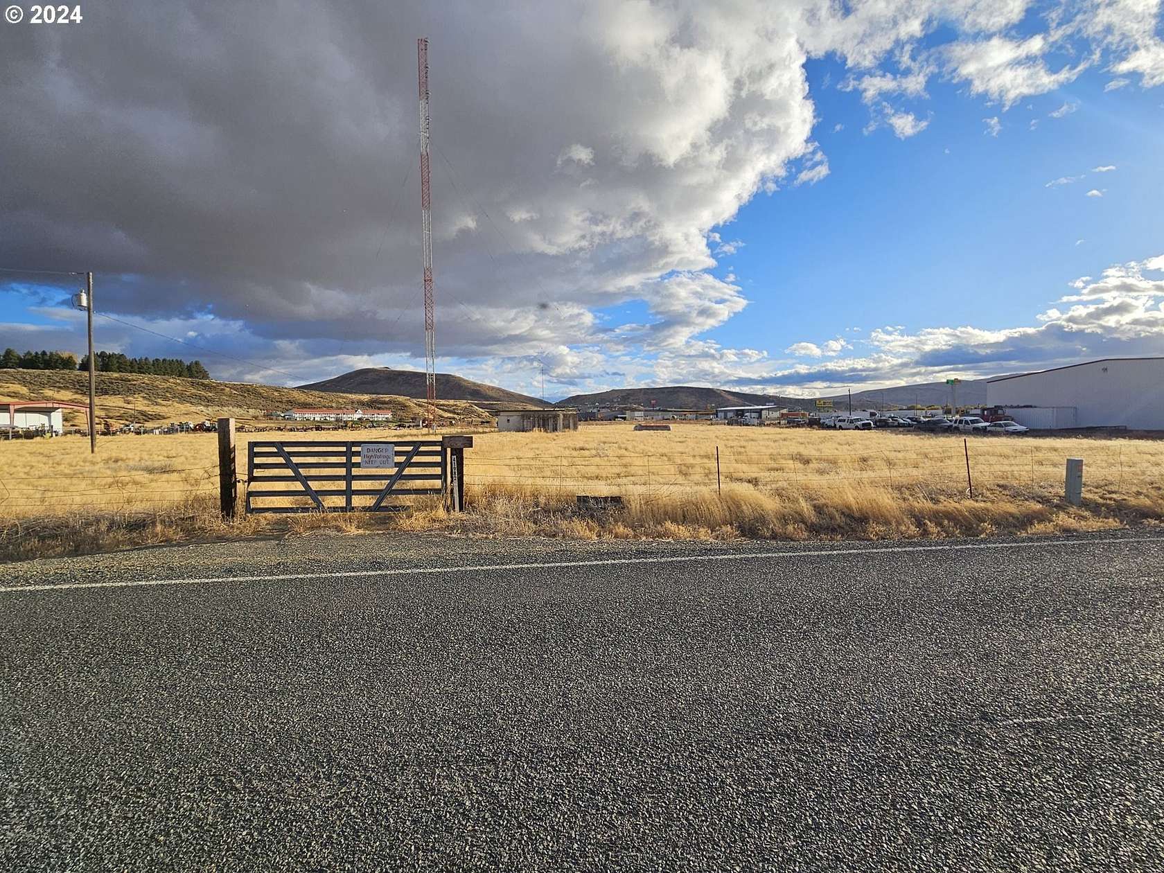 3.6 Acres of Improved Commercial Land for Sale in Baker City, Oregon