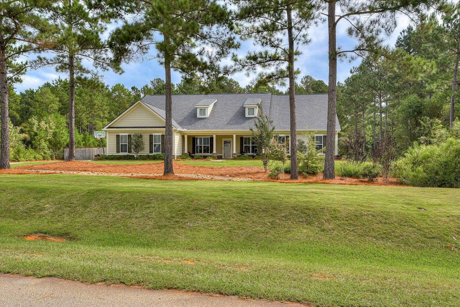 5.09 Acres of Residential Land with Home for Sale in Appling, Georgia